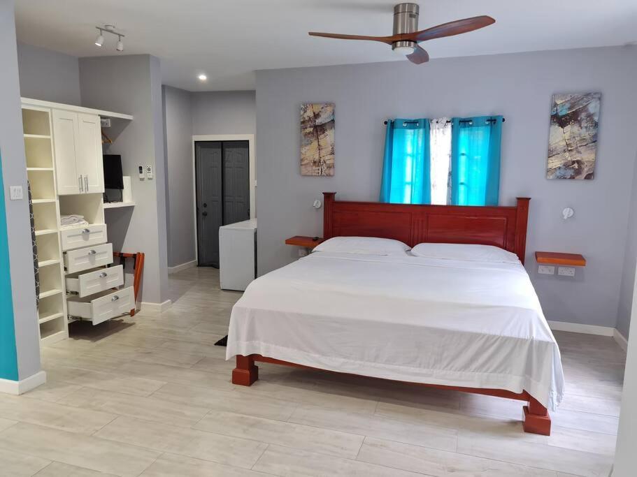 Coconut Creek Deluxe Suite Hyde Park Екстер'єр фото
